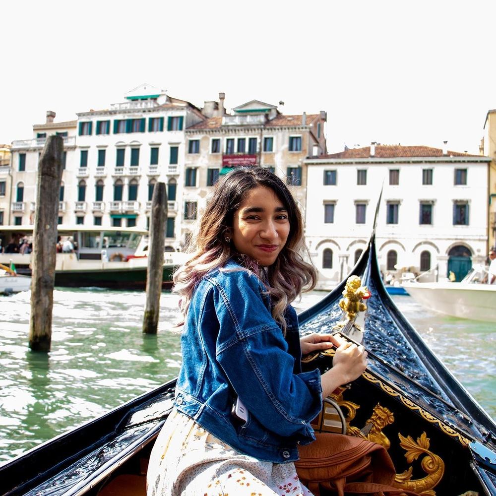 Meet your Posher, Noor